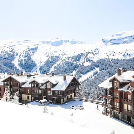 Premium Nature Retreat Flaine: Heated Pool, & Fitness Apartment *